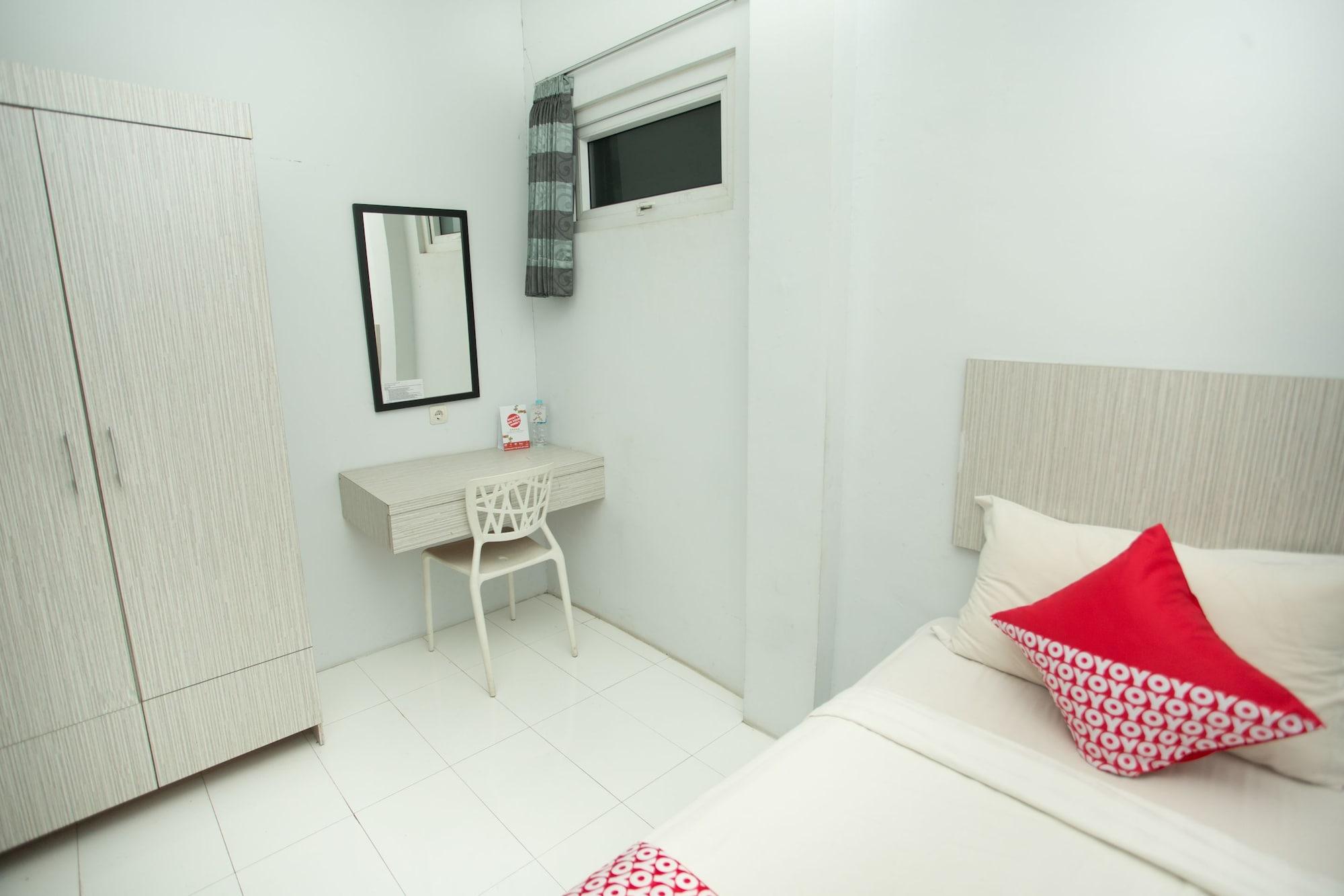 Oyo 850 Lapan Lapan Hotel Banjarmasin  Eksteriør billede