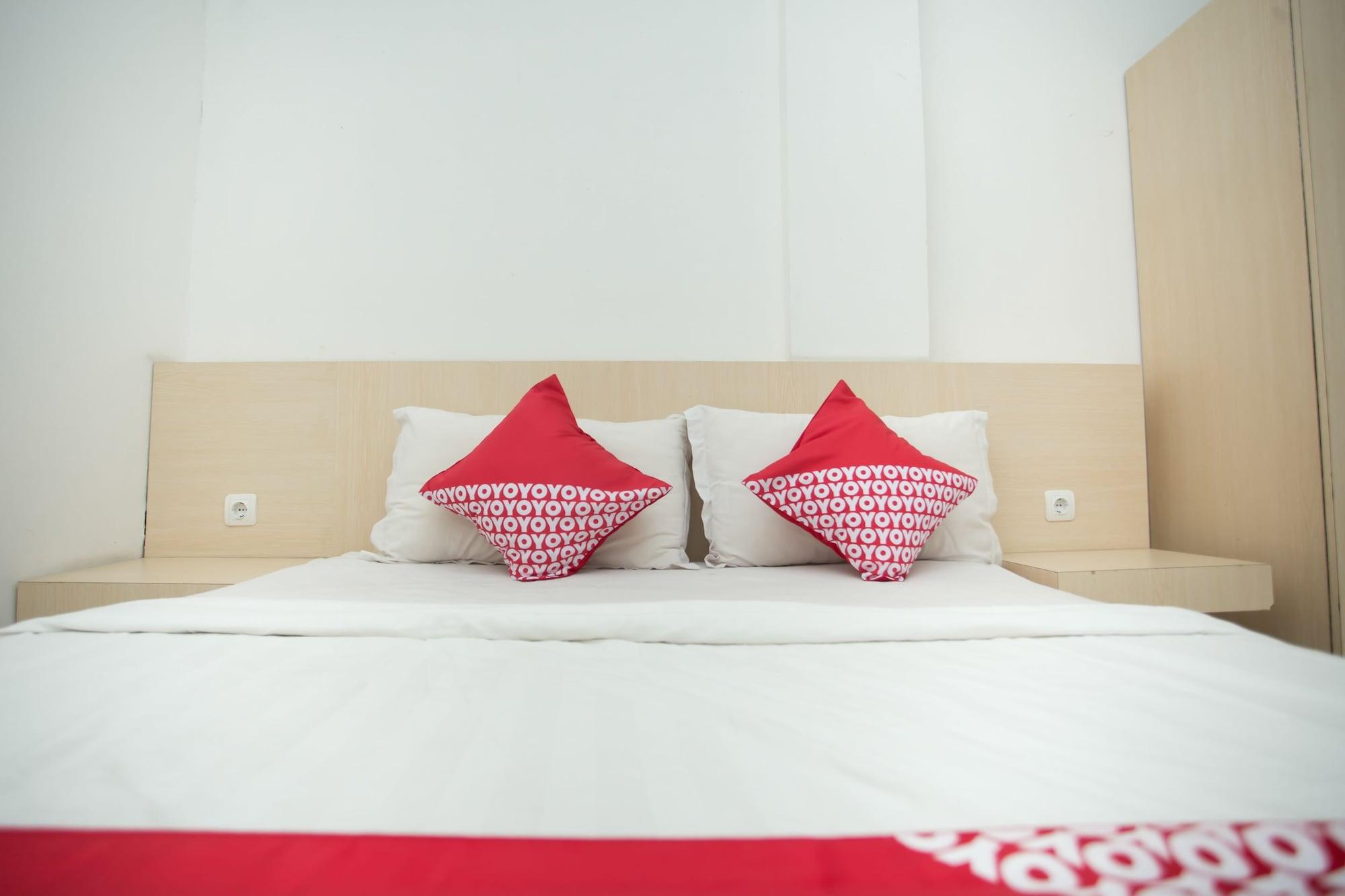 Oyo 850 Lapan Lapan Hotel Banjarmasin  Eksteriør billede