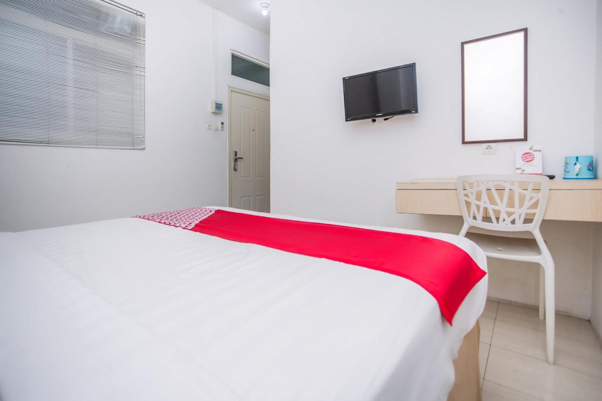 Oyo 850 Lapan Lapan Hotel Banjarmasin  Eksteriør billede